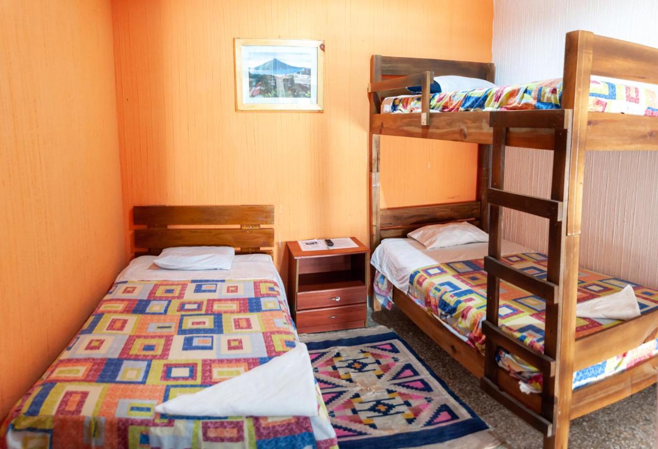 Victorias Hotel Panajachel Extérieur photo