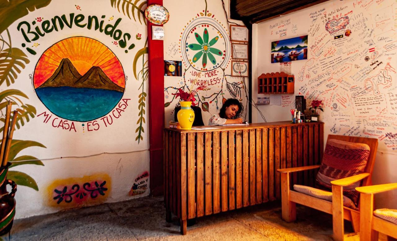 Victorias Hotel Panajachel Extérieur photo