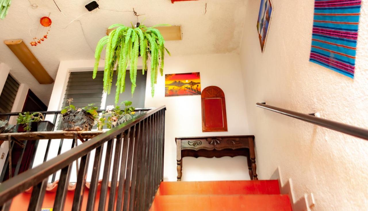 Victorias Hotel Panajachel Extérieur photo